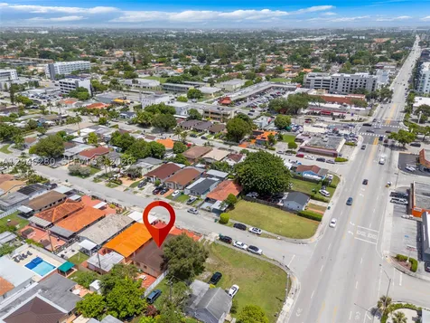 6702 SW 25th Terrace Miami FL 33155