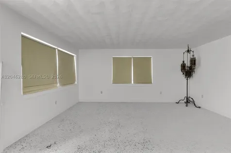 6702 SW 25th Terrace Miami FL 33155
