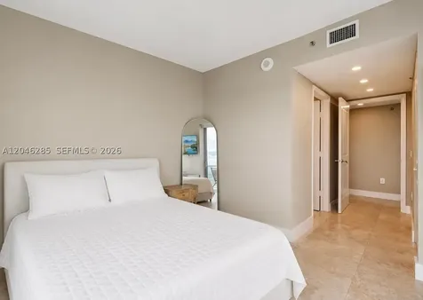 2641 N Flamingo Road Plantation FL 33323