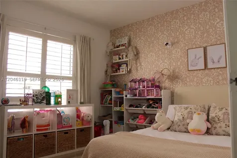 312 Bridgeton Road Weston FL 33326