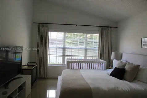312 Bridgeton Road Weston FL 33326