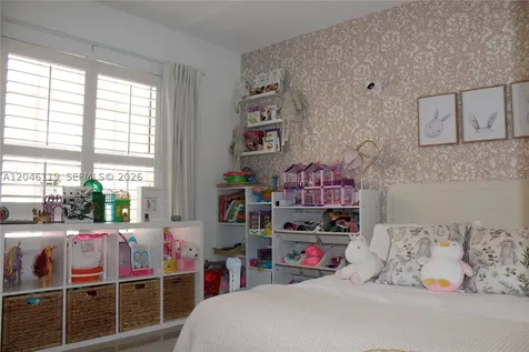 312 Bridgeton Road Weston FL 33326
