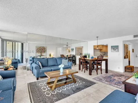 1901 Brickell Avenue Miami FL 33129