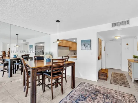 1901 Brickell Avenue Miami FL 33129