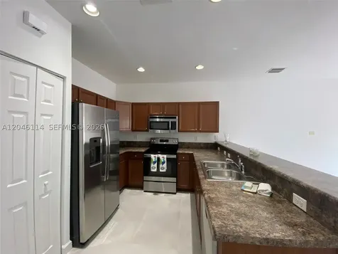 3538 W 88th Terrace Hialeah Gardens FL 33018