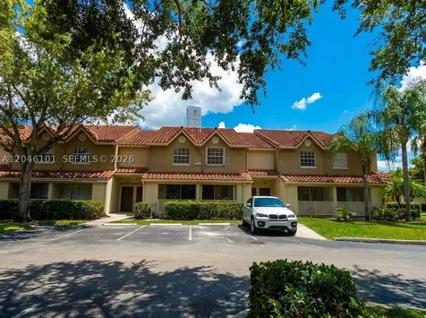 18338 NW 68th Avenue Hialeah FL 33015