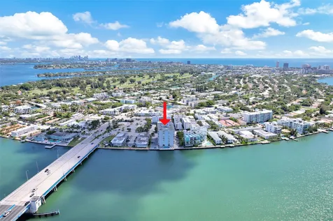 2016 Bay Drive Miami Beach FL 33141