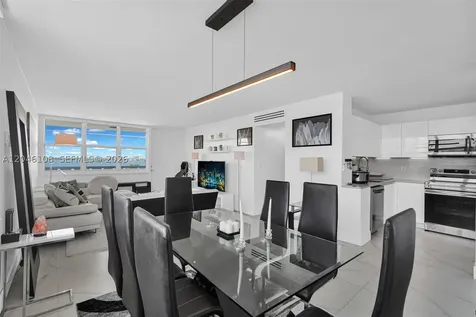 2016 Bay Drive Miami Beach FL 33141