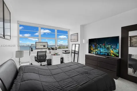 2016 Bay Drive Miami Beach FL 33141