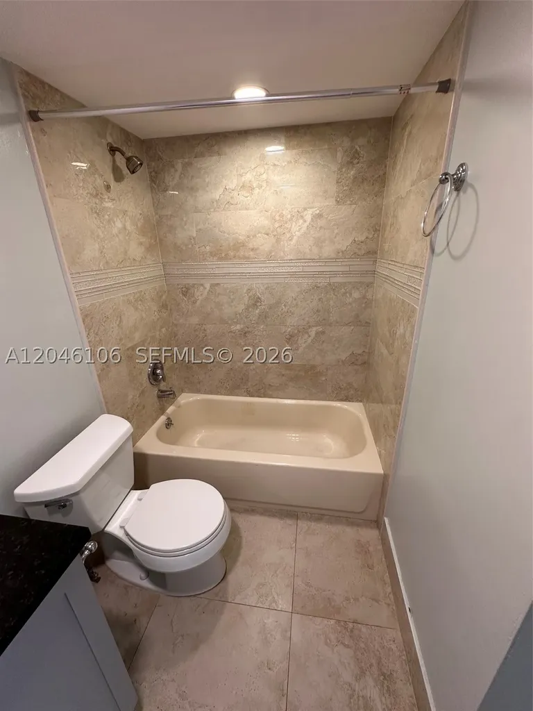 9976 Twin Lakes Drive Coral Springs FL 33071