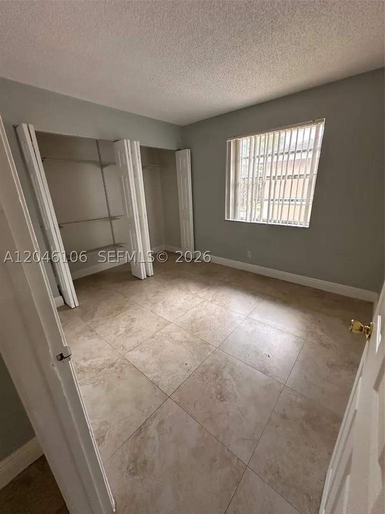 9976 Twin Lakes Drive Coral Springs FL 33071