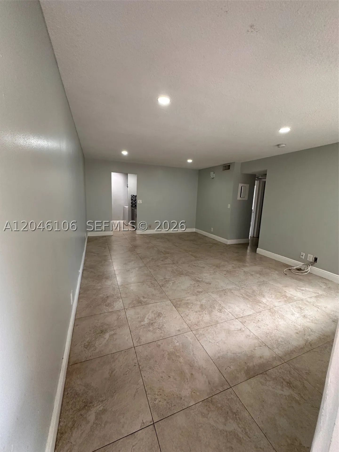 9976 Twin Lakes Drive Coral Springs FL 33071