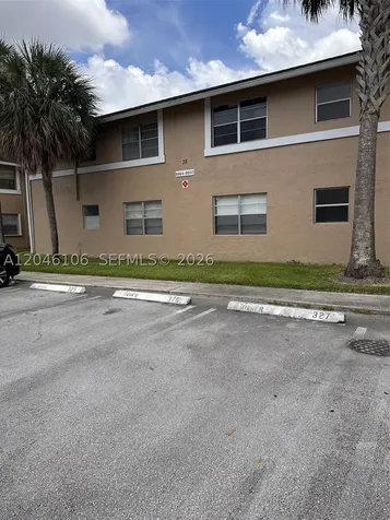 9976 Twin Lakes Drive Coral Springs FL 33071