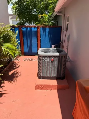 19554 NW 79th Place Hialeah FL 33015