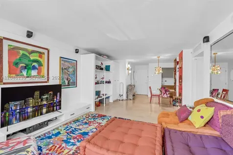 6917 Collins Avenue Miami Beach FL 33141