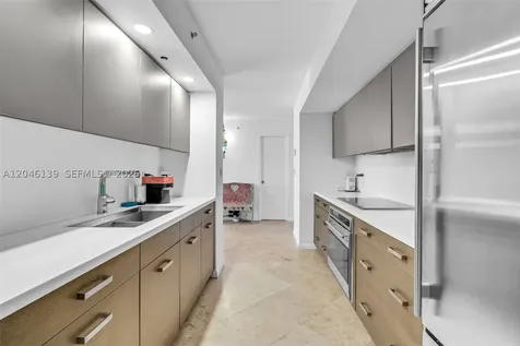 6917 Collins Avenue Miami Beach FL 33141