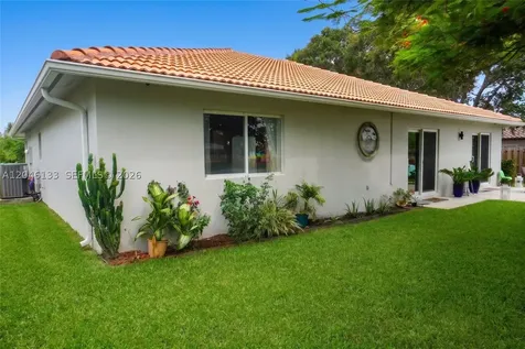 16850 Crestview Lane Weston FL 33326