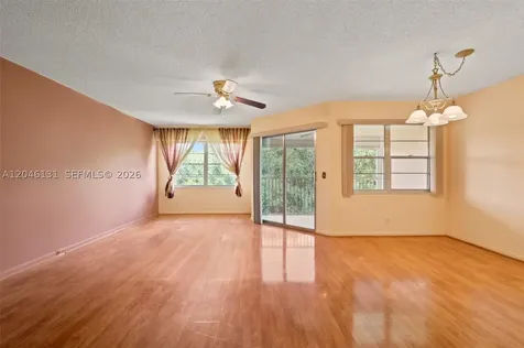 500 SW 130th Terrace Pembroke Pines FL 33027
