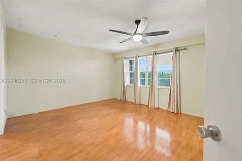 500 SW 130th Terrace Pembroke Pines FL 33027