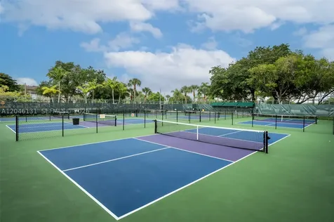 500 SW 130th Terrace Pembroke Pines FL 33027