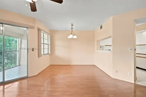 500 SW 130th Terrace Pembroke Pines FL 33027