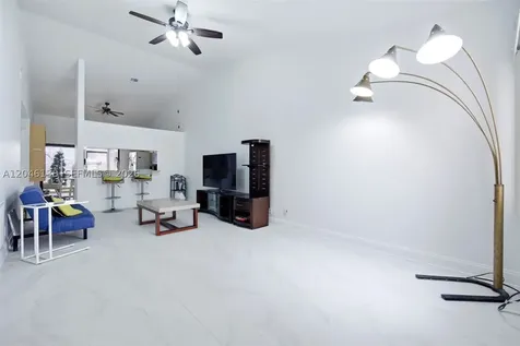7924 NW 10th Street Plantation FL 33322