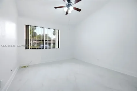 7924 NW 10th Street Plantation FL 33322