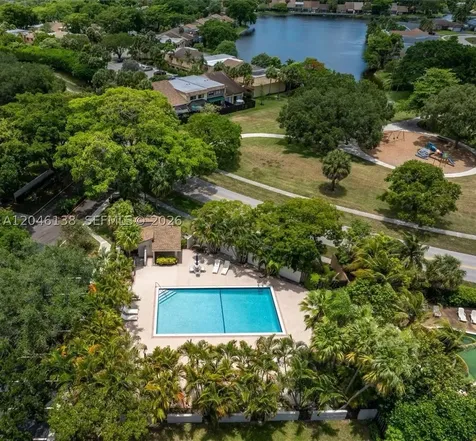 7924 NW 10th Street Plantation FL 33322