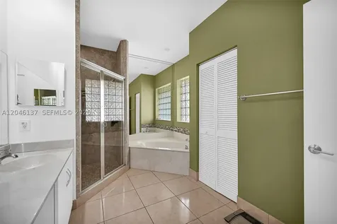 16379 Malibu Drive Weston FL 33326