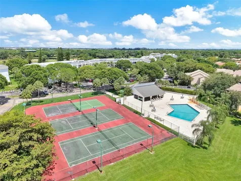 16379 Malibu Drive Weston FL 33326