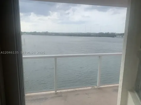 Miami FL 33179