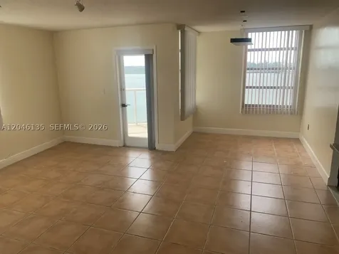 Miami FL 33179