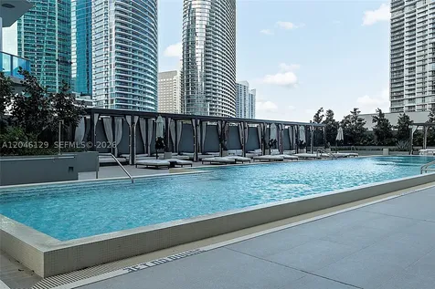 77 SE 5th Street Miami FL 33131