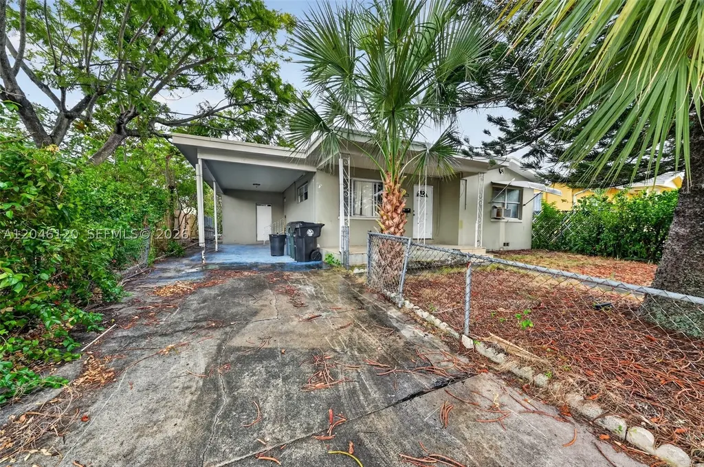 914 N K Street Lake Worth FL 33460