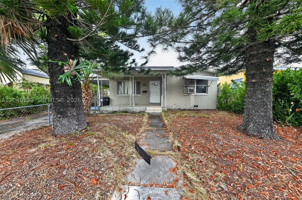 914 N K Street Lake Worth FL 33460