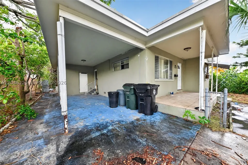 914 N K Street Lake Worth FL 33460