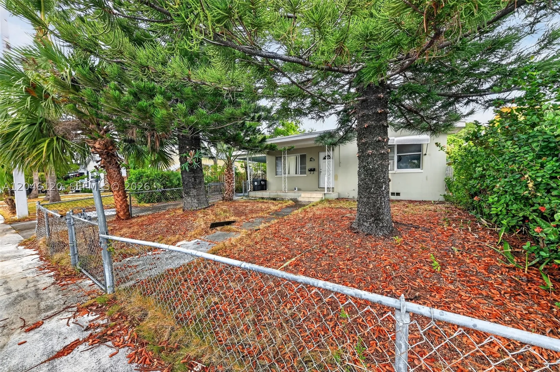 914 N K Street Lake Worth FL 33460