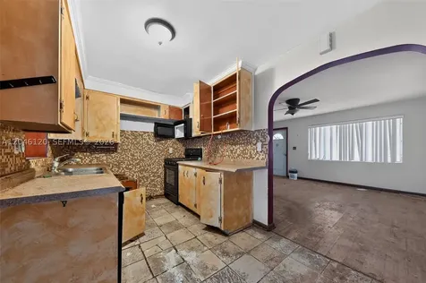 914 N K Street Lake Worth FL 33460