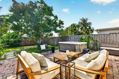 2012 N 31st Road Hollywood FL 33021