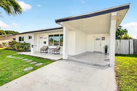 2012 N 31st Road Hollywood FL 33021