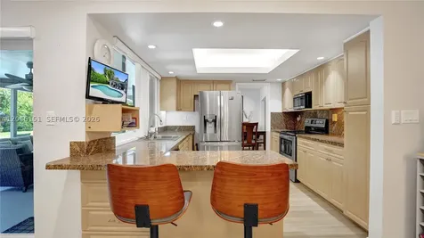 5581 SW 7th Street Plantation FL 33317