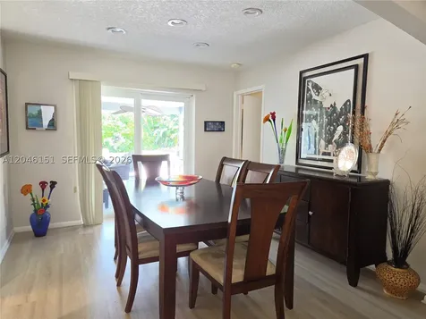 5581 SW 7th Street Plantation FL 33317