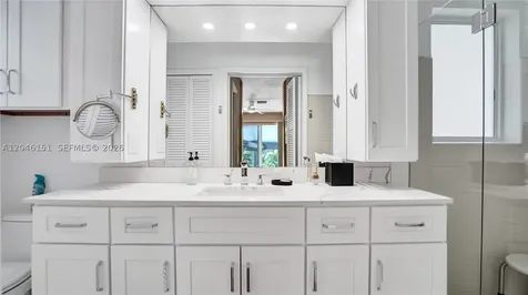 5581 SW 7th Street Plantation FL 33317