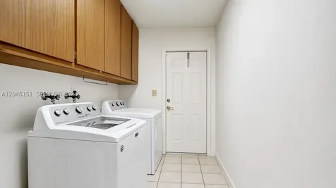 5581 SW 7th Street Plantation FL 33317