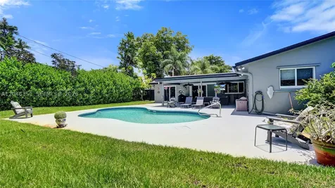 5581 SW 7th Street Plantation FL 33317