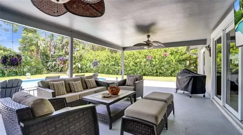 5581 SW 7th Street Plantation FL 33317