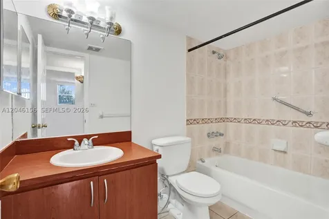 606 W 81st Street Hialeah FL 33014