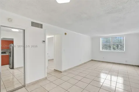 606 W 81st Street Hialeah FL 33014