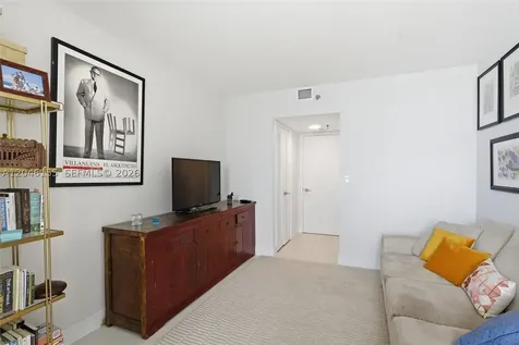 9 Island Avenue Miami Beach FL 33139
