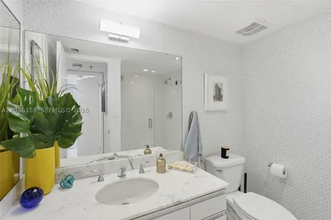 9 Island Avenue Miami Beach FL 33139